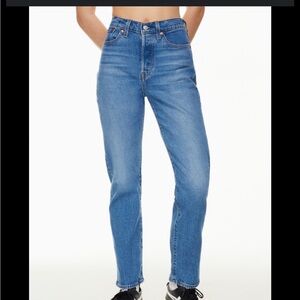Levi's wedgie Jean